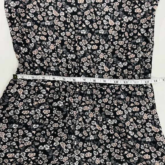 H&M Floral Long Sleeve Romper, Size 4 - Picture 4 of 8
